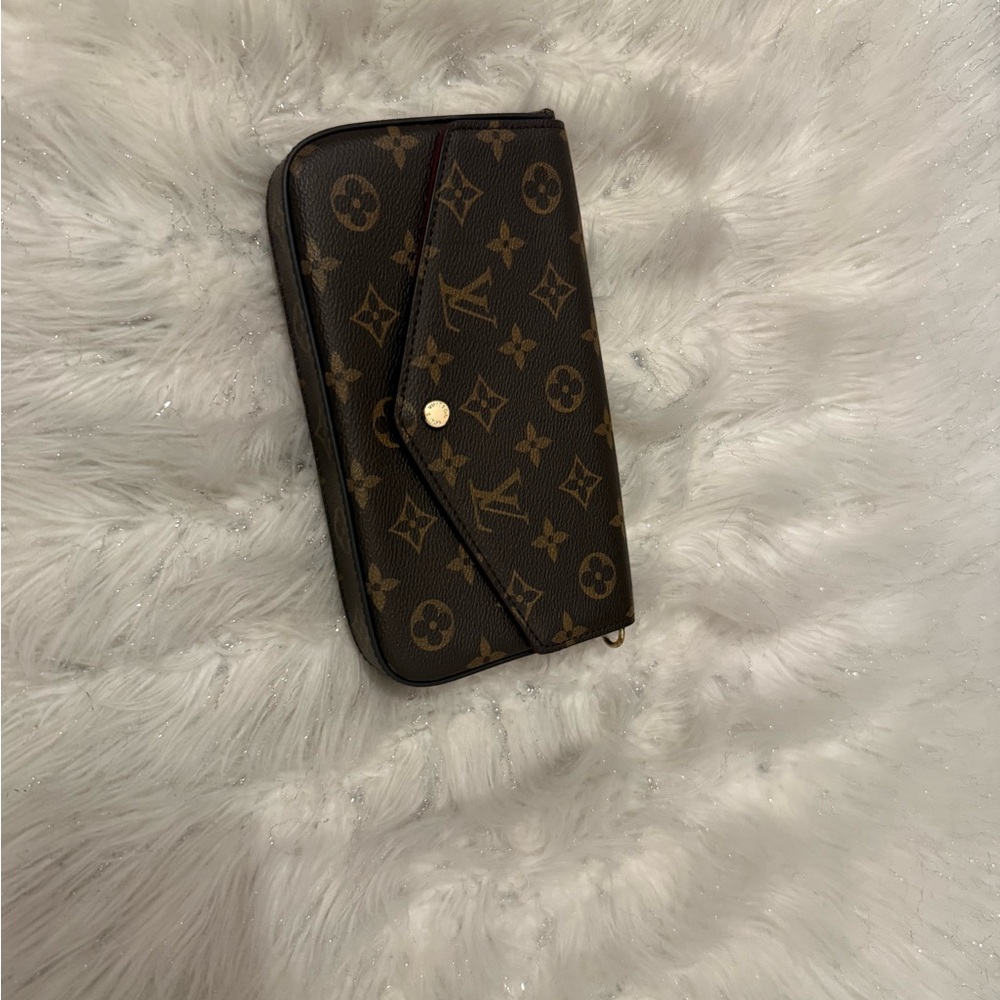 Louis Vuitton Brown Monogram Clutch